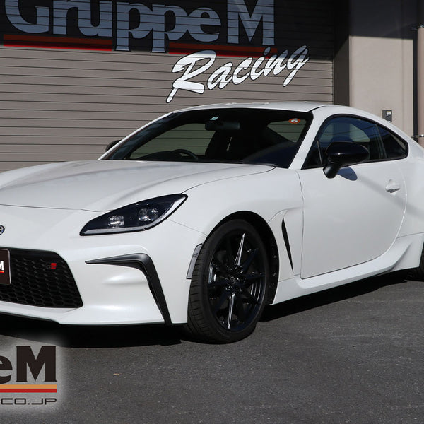 BRZ GR86 神々しく ZD8 ZN8 SYMS シムスレーシング マフラー